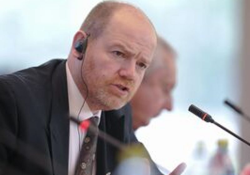 Directorul BBC îşi anunţă retragerea pentru toamna acestui an Directorul BBC îşi anunţă retragerea pentru toamna acestui an
