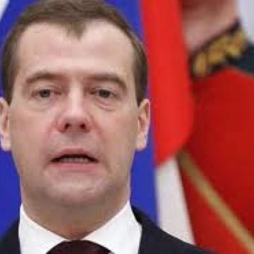 Dmitri Medvedev a promulgat legea ce permite castrarea chimică a pedofililor Dmitri Medvedev a promulgat legea ce permite castrarea chimică a pedofililor