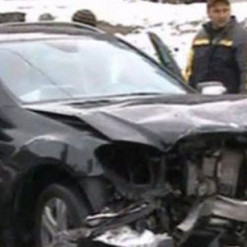 Expertiza tehnică în cazul accidentului lui Şerban Huidu: Realizatorul TV rula cu 87 km/h, iar limita era de 50 km/h Expertiza tehnică în cazul accidentului lui Şerban Huidu: Realizatorul TV rula cu 87 km/h, iar limita era de 50 km/h