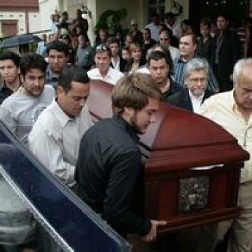 Fiica unui diplomat chilian a fost ucisă de poliţia din Venezuela Fiica unui diplomat chilian a fost ucisă de poliţia din Venezuela