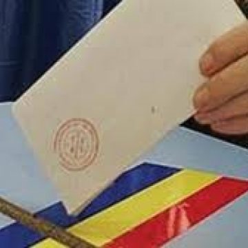 Guvernul obligă primarii să restituie banii de alegeri, atenţionând că nu le va mai alimenta bugetul