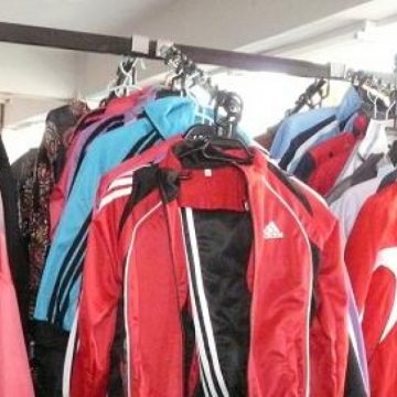 SIGHET: Comercializa marfă contrafăcută, sancţionat de finanţişti