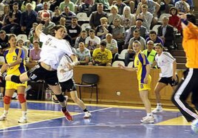 Handbal feminin: HC Zalău, calificată cu emoţii în finala Cupei EHF Handbal feminin: HC Zalău, calificată cu emoţii în finala Cupei EHF
