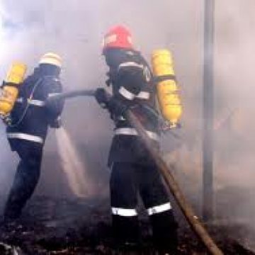 Baia Mare: Incendiu la un magazin din Baia Mare. Pagubele nu au fost însemnate