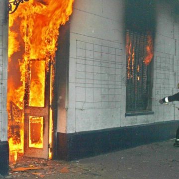 11 morţi într-un incendiu la Instanbul 11 morţi într-un incendiu la Instanbul