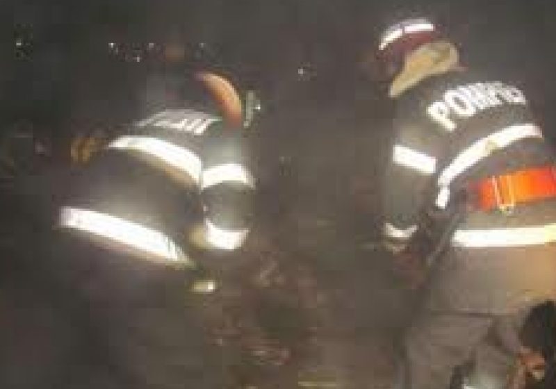 Baia Mare: Un băimărean s-a intoxicat cu fum după ce balconul locuinţei a luat foc