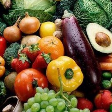 Baia Mare:Amendă contravenţională consistentă şi confiscarea unei cantităţi însemnate de legume-fructe pentru nerespectarea prevederilor legale