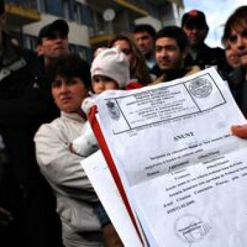 Pentru 66% dintre români plata utilităţilor a adus la acumularea datoriilor Pentru 66% dintre români plata utilităţilor a adus la acumularea datoriilor