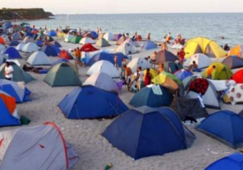 Încep licitaţiile pentru închirierea plajelor turistice de pe litoral