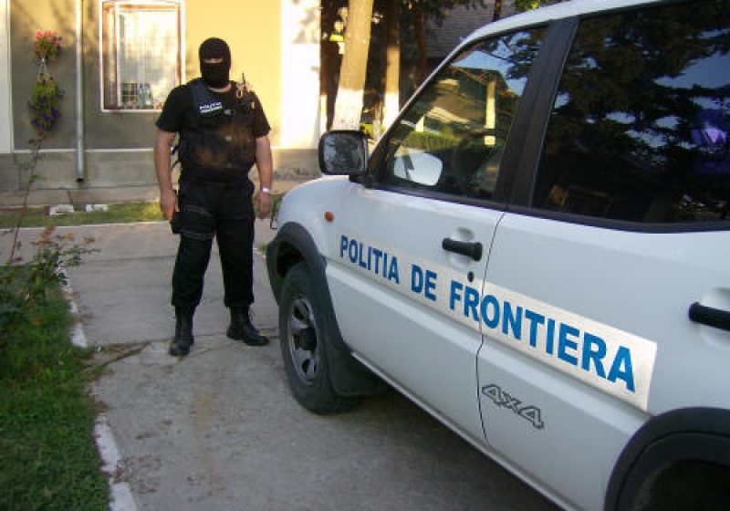 Sfârşit de săptămână plin cu evenimente pentru poliţiştii de frontieră