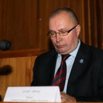 Prefectul Maramureşului se întâlneşte cu premierul Mihai-Răzvan Ungureanu şi ministrul Gabriel Berca Prefectul Maramureşului se întâlneşte cu premierul Mihai-Răzvan Ungureanu şi ministrul Gabriel Berca