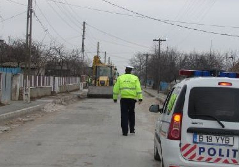 Recomandări conducătorilor de vehicule cu două roţi