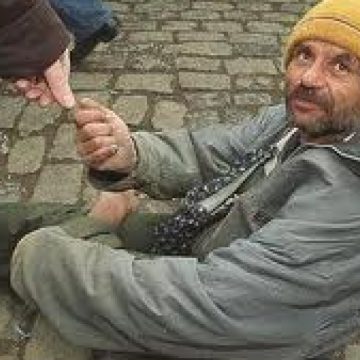 Baia Mare: Două persoane au fost sancţionate pentru cerşetorie