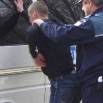 Scandalagii greu de potolit Scandalagii greu de potolit