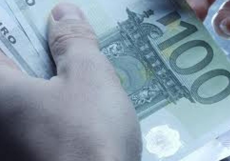 SIGHET: Un pensionar se împrumută lunar de la cămătari pentru a supravieţui