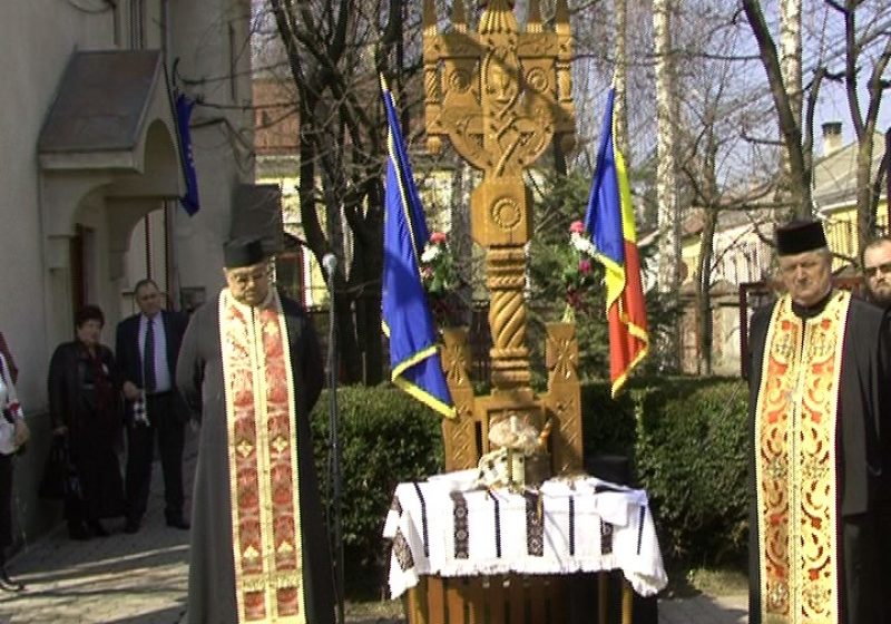 SIGHET: O troiţă a fost sfinţită la sediul poliţiei SIGHET: O troiţă a fost sfinţită la sediul poliţiei