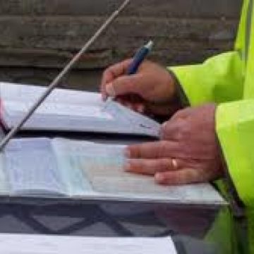 Şoferii vor putea contesta amenzile de circulaţie la judecătoria de pe raza localităţii unde domiciliază Şoferii vor putea contesta amenzile de circulaţie la judecătoria de pe raza localităţii unde domiciliază