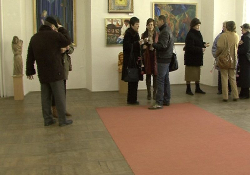 SIGHET: Vernisaj de ziua femeii
