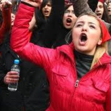 Zeci de mii de persoane au manifestat în Spania împotriva reformei muncii Zeci de mii de persoane au manifestat în Spania împotriva reformei muncii