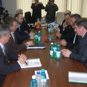 Baia Mare: Salariaţii de la Romplumb ar putea primi plăţile compensatorii înaintea Sărbătorilor de Paşti Baia Mare: Salariaţii de la Romplumb ar putea primi plăţile compensatorii înaintea Sărbătorilor de Paşti