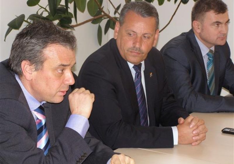 Baia Mare: LICITAŢIE – Aparatul RMN pentru Spitalul Judeţean de Urgenţă “Dr. Constantin Opriş” Baia Mare va fi realizat de o firmă germană Baia Mare: LICITAŢIE – Aparatul RMN pentru Spitalul Judeţean de Urgenţă “Dr. Constantin Opriş” Baia Mare va fi realizat de o firmă germană