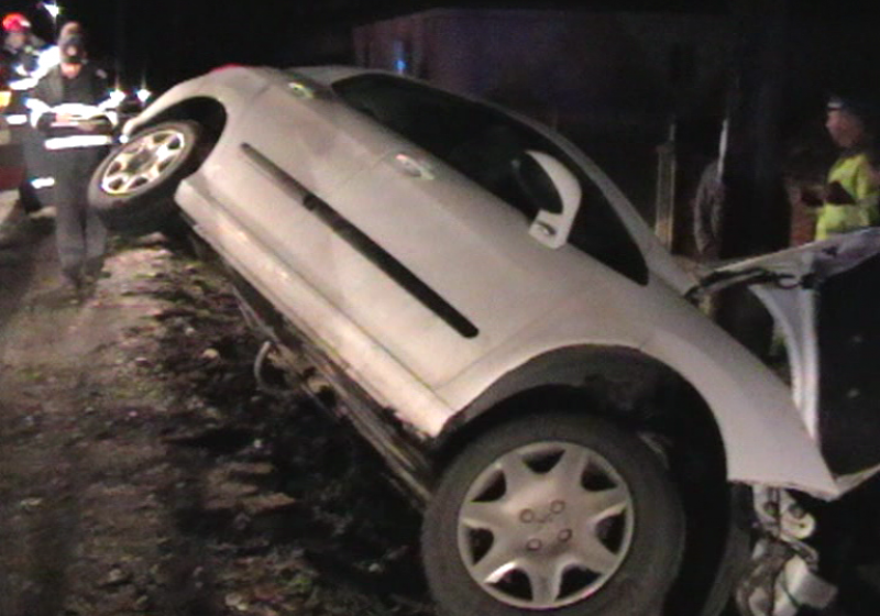 Baia Mare: Accident grav de circulaţie, cu două persoane încarcerate, în această dimineaţă, pe DN 1C