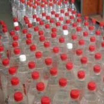 520 litri alcool confiscaţi de poliţişti