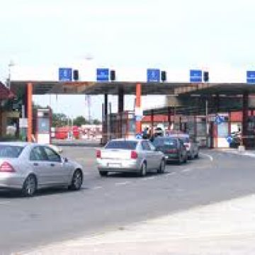 Poliţiştii de frontieră sunt pregătiţi pentru afluxul de călători din perioada Sărbătorilor Pascale Poliţiştii de frontieră sunt pregătiţi pentru afluxul de călători din perioada Sărbătorilor Pascale