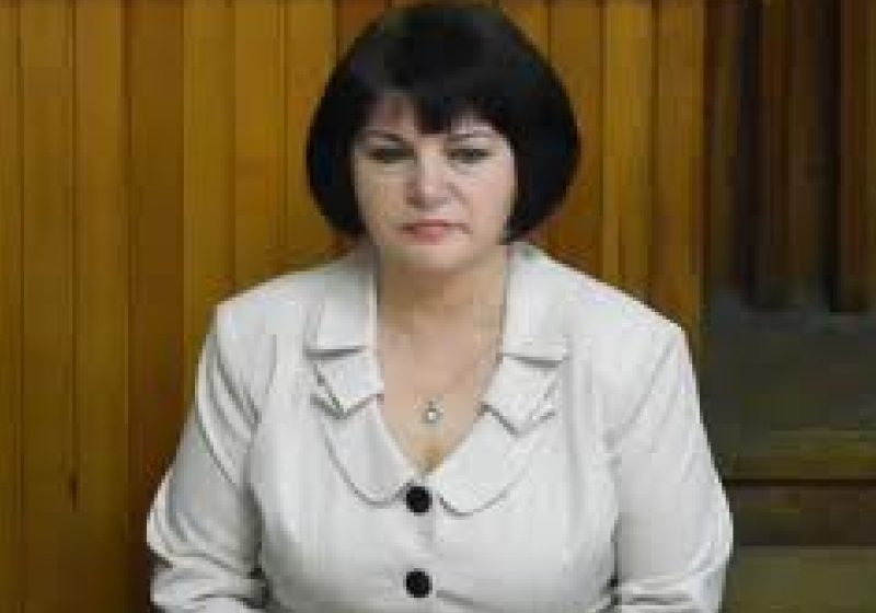 Baia Mare: ÎNVESTIRE SUBPREFECT – Ana-Maria Pataki a fost învestită oficial în funcţia de subprefect al judeţului Maramureş