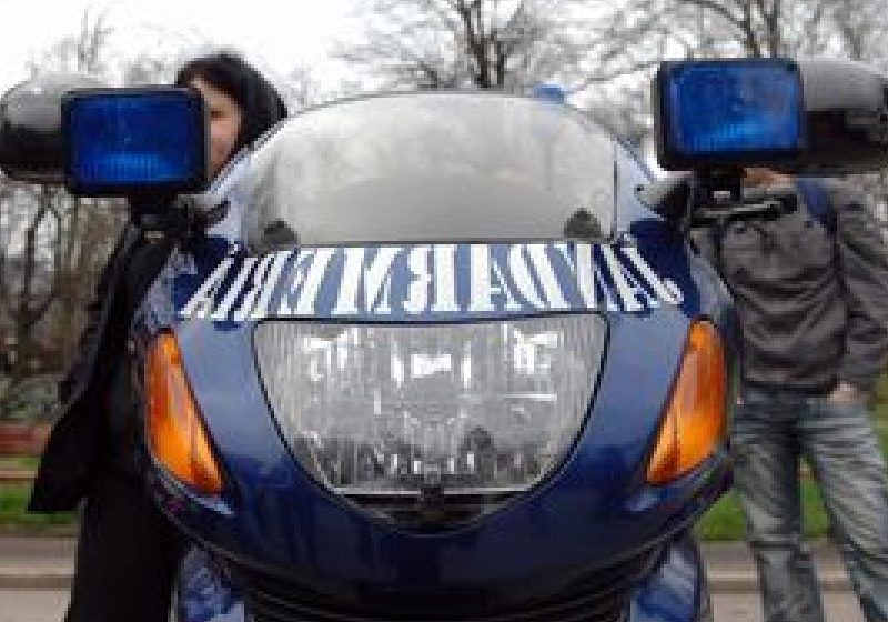 Aproximativ 30.000 de angajaţi ai MAI asigură ordinea de Paşti