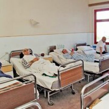 10% din populaţie suferă zilnic de arsuri gastrice, susţine Societatea Română de Gastroenterologie 10% din populaţie suferă zilnic de arsuri gastrice, susţine Societatea Română de Gastroenterologie