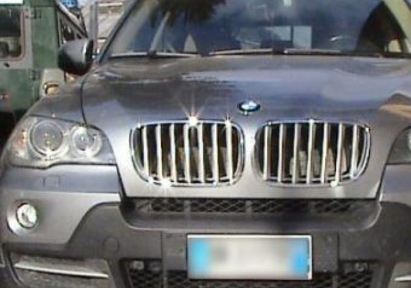 Autoturism de lux furat descoperit in Vişeu de Sus