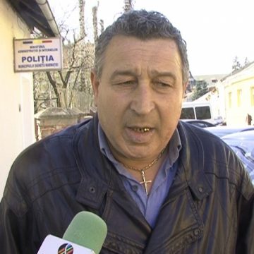 Un consilier local din Remeţi acuzat de piraterie, a rămas fără plăcuţe de înmatriculare la maşină Un consilier local din Remeţi acuzat de piraterie, a rămas fără plăcuţe de înmatriculare la maşină