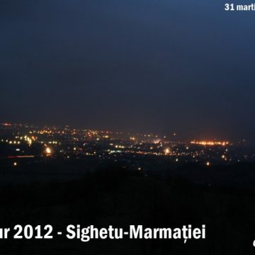 Sighetenii au stins lumina de Earth Hour 2012 Sighetenii au stins lumina de Earth Hour 2012