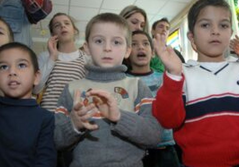 Felul în care tratăm copiii le afectează dezvoltarea psihică şi somatică