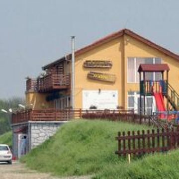 Fonduri europene de 186 de milioane de euro destinate dezvoltării activităţilor turistice Fonduri europene de 186 de milioane de euro destinate dezvoltării activităţilor turistice