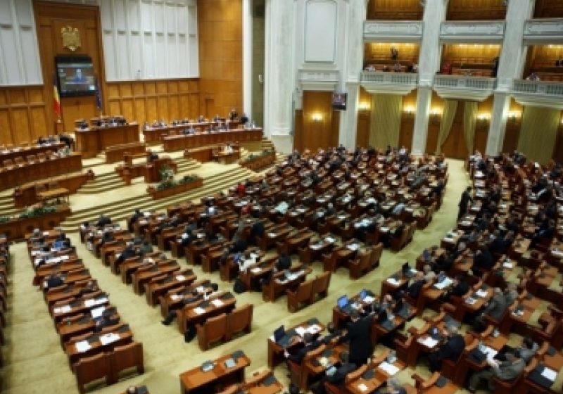 Guvernul Băsescu-Ungureanu folosește banii publici ai României pe post de mită electorală Guvernul Băsescu-Ungureanu folosește banii publici ai României pe post de mită electorală