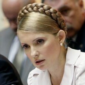Iulia Timoşenko, examinată de doi medici germani Iulia Timoşenko, examinată de doi medici germani