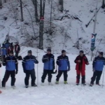 Jandarmii montani din Cavnic, vizitaţi de elevi