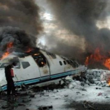Un avion s-a prăbuşit în Siberia, 32 de morţi şi 11 răniţi