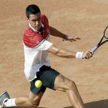 Tenis: Victor Hănescu, victorios în primul tur al calificărilor la Monte Carlo Tenis: Victor Hănescu, victorios în primul tur al calificărilor la Monte Carlo