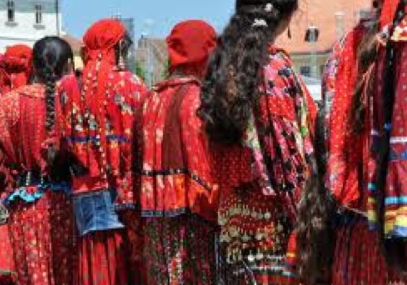 SIGHET: Ziua internaţională a rromilor sărbătorită de comunitatea sigheteană