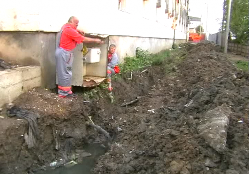 Baia Mare: Locatarii blocului 46A de pe strada Horea au rămas fără gaz după ce conducta care alimenta centrala termică a blocului a fost fisurată