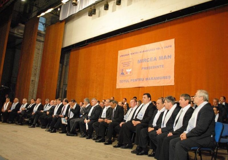 Baia Mare: Uniunea pentru Maramureş PDL – UNPR şi-a lansat astăzi candidaţii la locale, în prezenţa lui Vasile Blaga şi Ioan Oltean