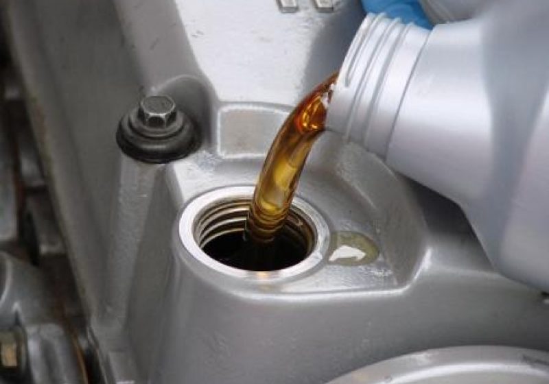Baia Mare: Un sătmărean a furat ulei de motor dintr-o benzinărie din Baia Mare