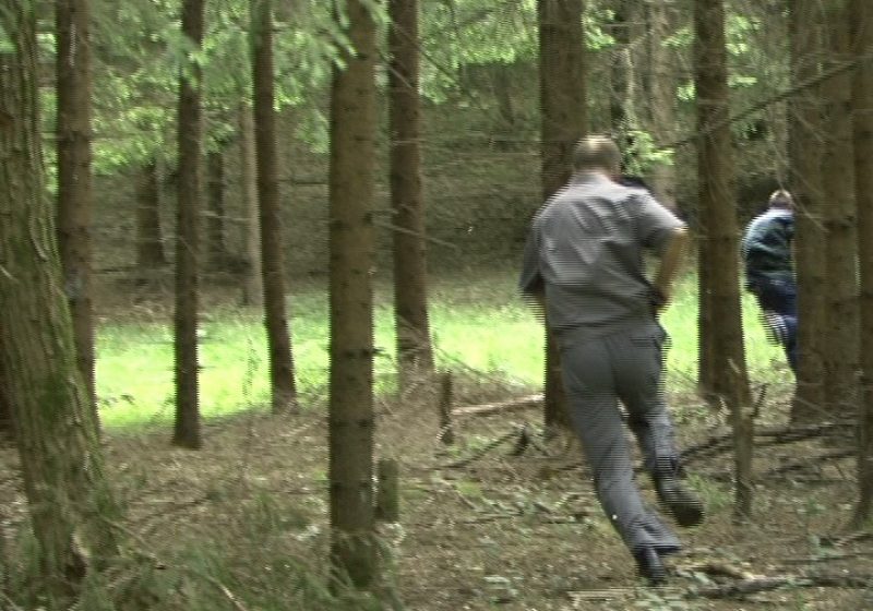 SIGHET: Acţiune amplă pe dealul Hera pentru prinderea unor bărbaţi suspecţi de contrabandă cu ţigări