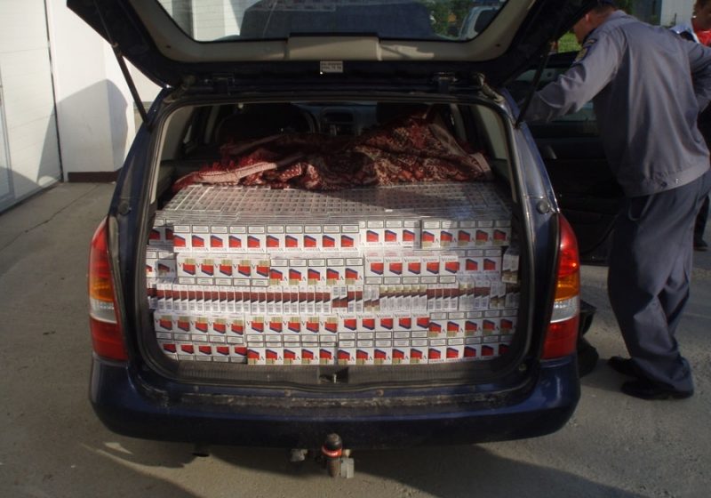SIGHET: Maşină burduşită cu ţigări oprită pe raza localităţii Sarasău SIGHET: Maşină burduşită cu ţigări oprită pe raza localităţii Sarasău