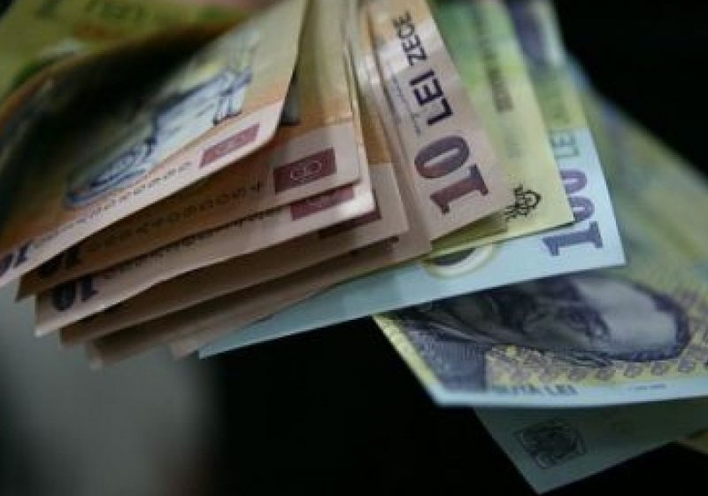 Guvernul: Reîntregirea salariilor bugetarilor se va realiza anul acesta, cel târziu până în decembrie Guvernul: Reîntregirea salariilor bugetarilor se va realiza anul acesta, cel târziu până în decembrie