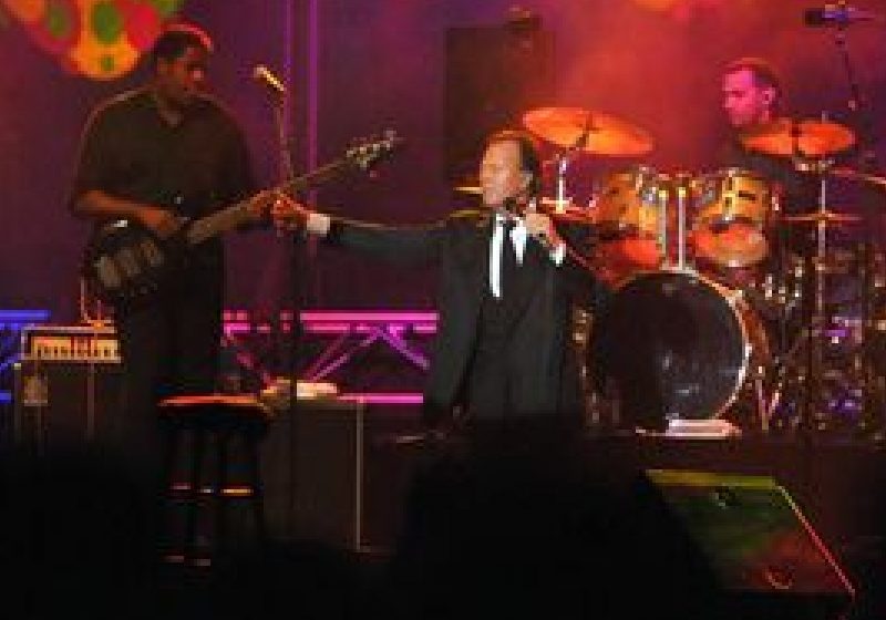Julio Iglesias, jefuit în Venezuela