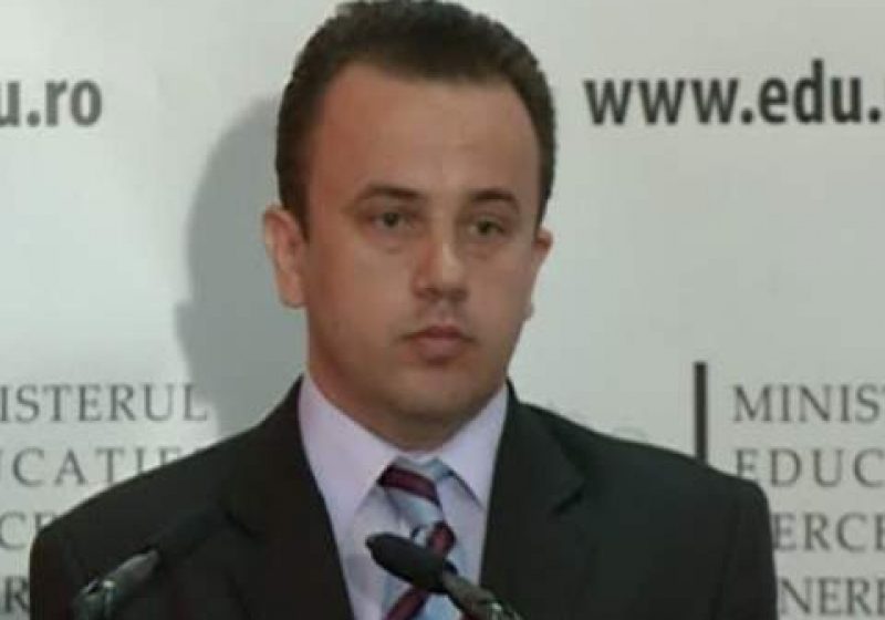 Liviu Pop: Am mână liberă să decid schimbarea inspectorilor şcolari implicaţi în campania electorală Liviu Pop: Am mână liberă să decid schimbarea inspectorilor şcolari implicaţi în campania electorală
